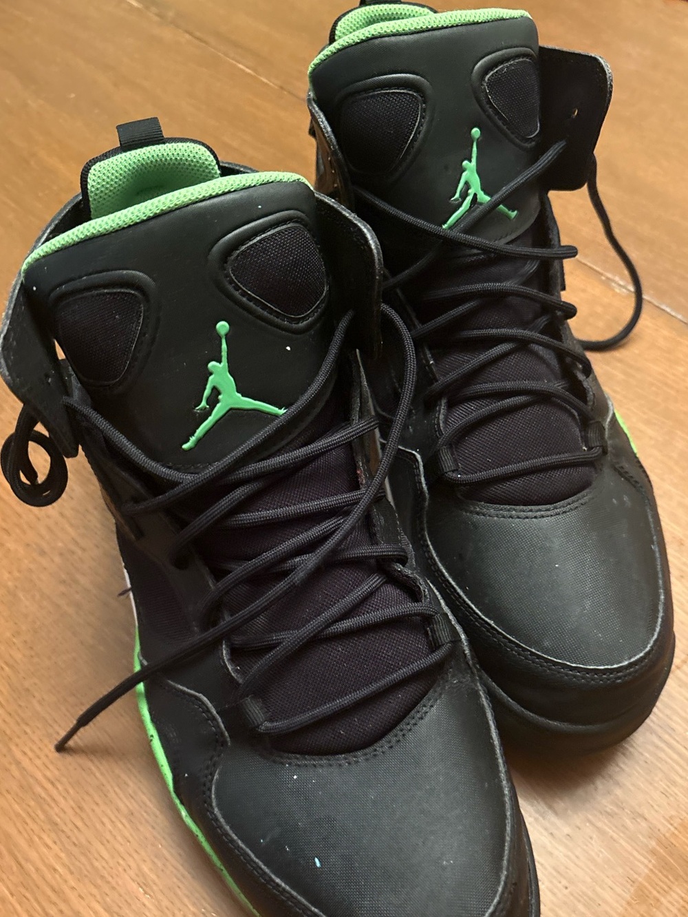 Men's size 13 Jordan fight club '91. Black and Green High-Top Sneakers
